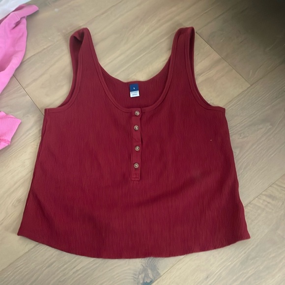 red top - Picture 1 of 2